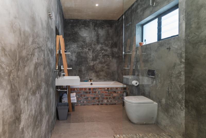 7 Bedroom Property for Sale in San Michel Western Cape